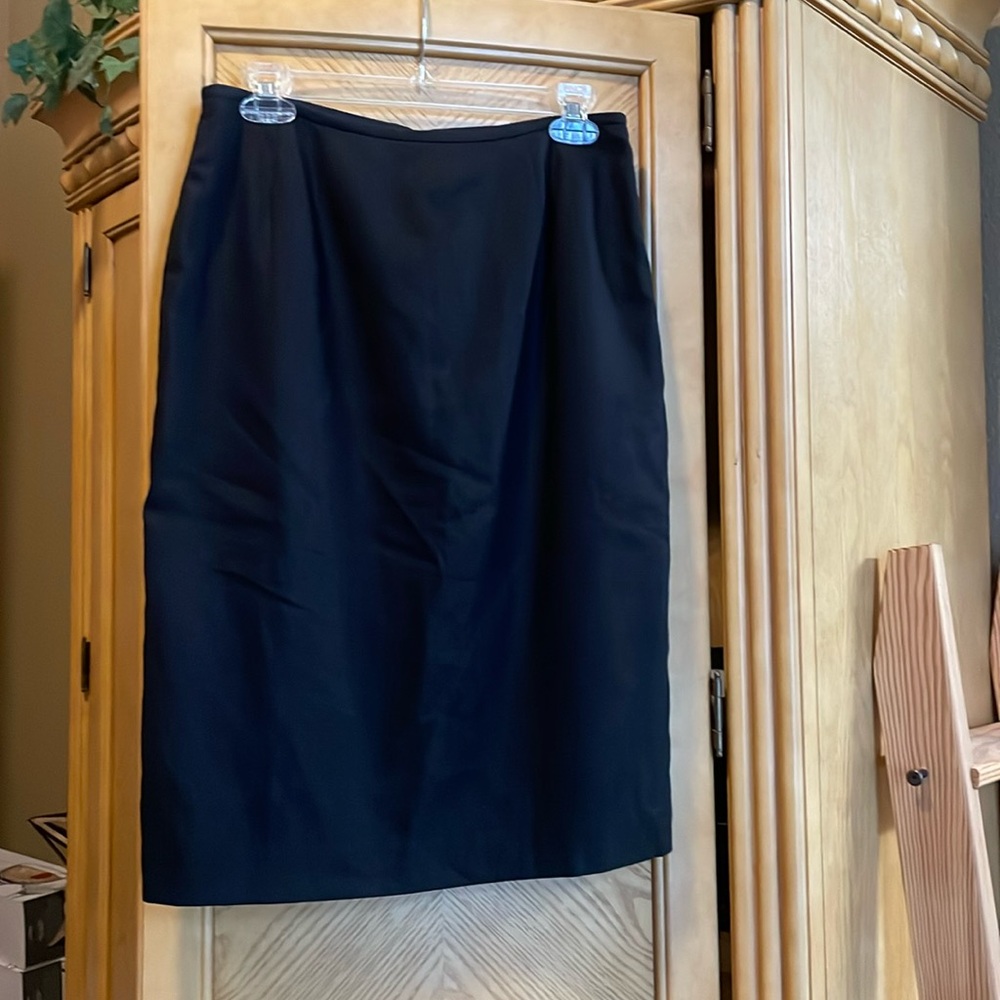 ⭐️Le suit linen blend black lined pencil skirt size 8